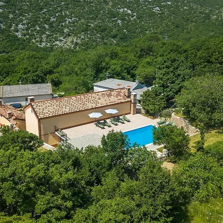 Lukata 펜션 Drivenik