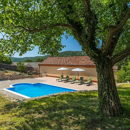 Lukata Holiday home
