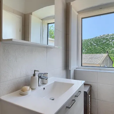 Lukata Holiday home